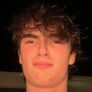 Hayden Scrimshaw, known online as Evakz